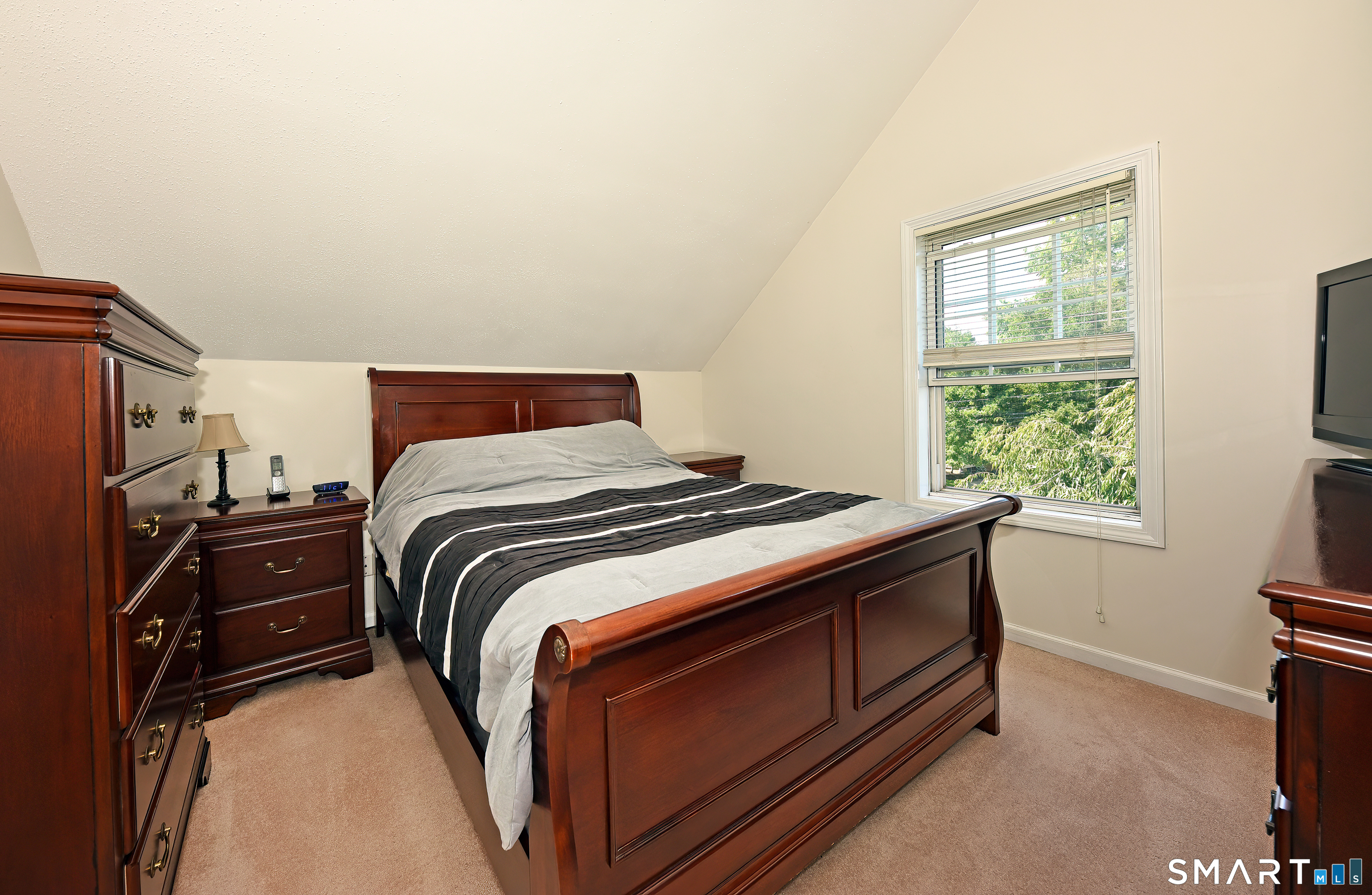 75 Laurel Street East Haven CT 06512