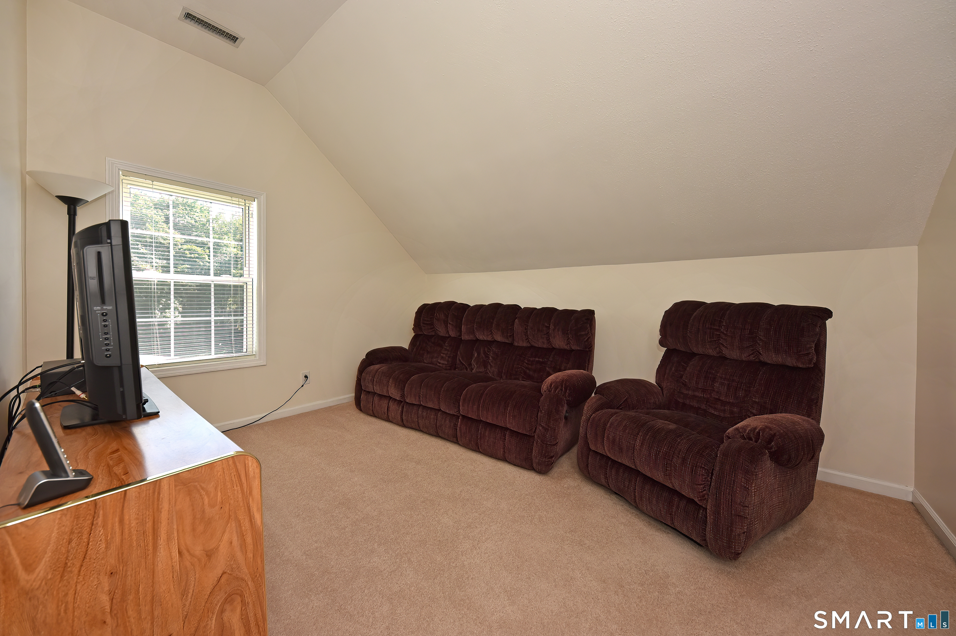 75 Laurel Street East Haven CT 06512