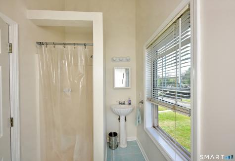 75 Laurel Street East Haven CT 06512