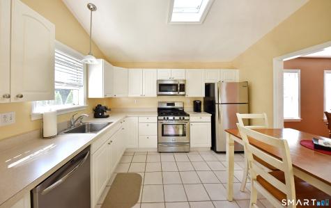 75 Laurel Street East Haven CT 06512