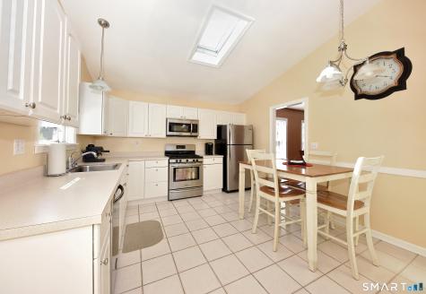 75 Laurel Street East Haven CT 06512