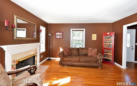 75 Laurel Street East Haven CT 06512