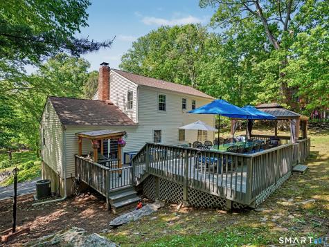 524 Nonopoge Road Fairfield CT 06825