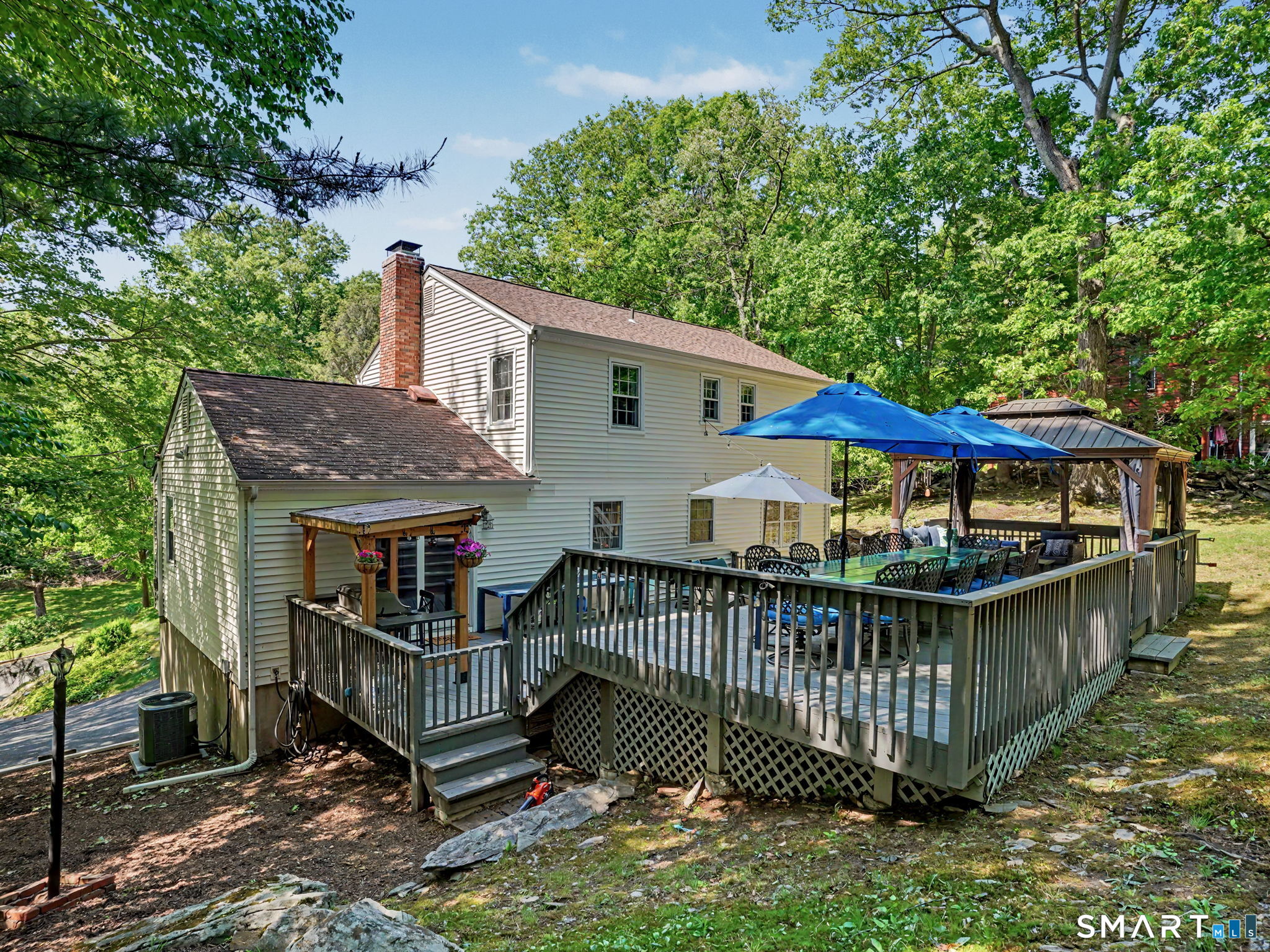 524 Nonopoge Road Fairfield CT 06825