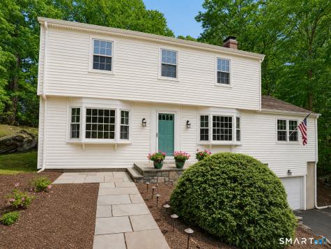 524 Nonopoge Road Fairfield CT 06825