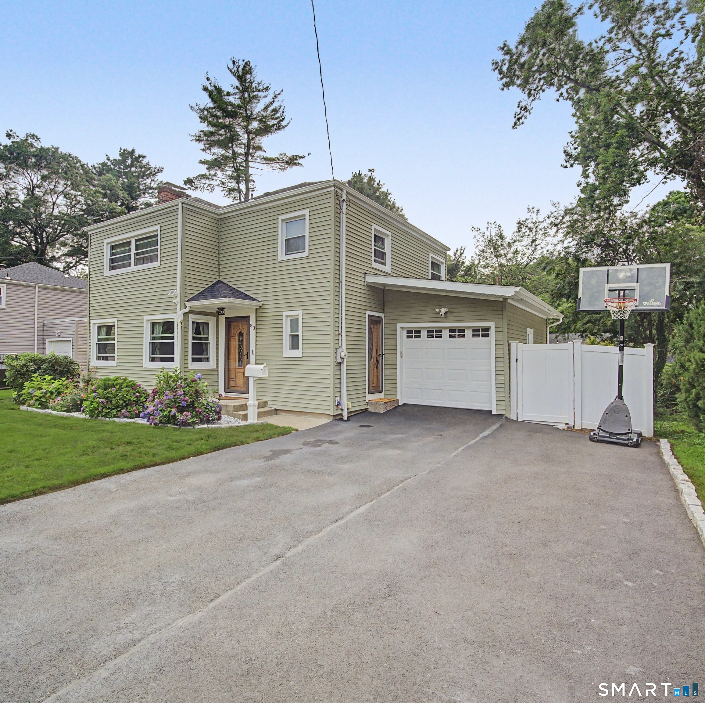 80 Lakeview Terrace New Haven CT 06511