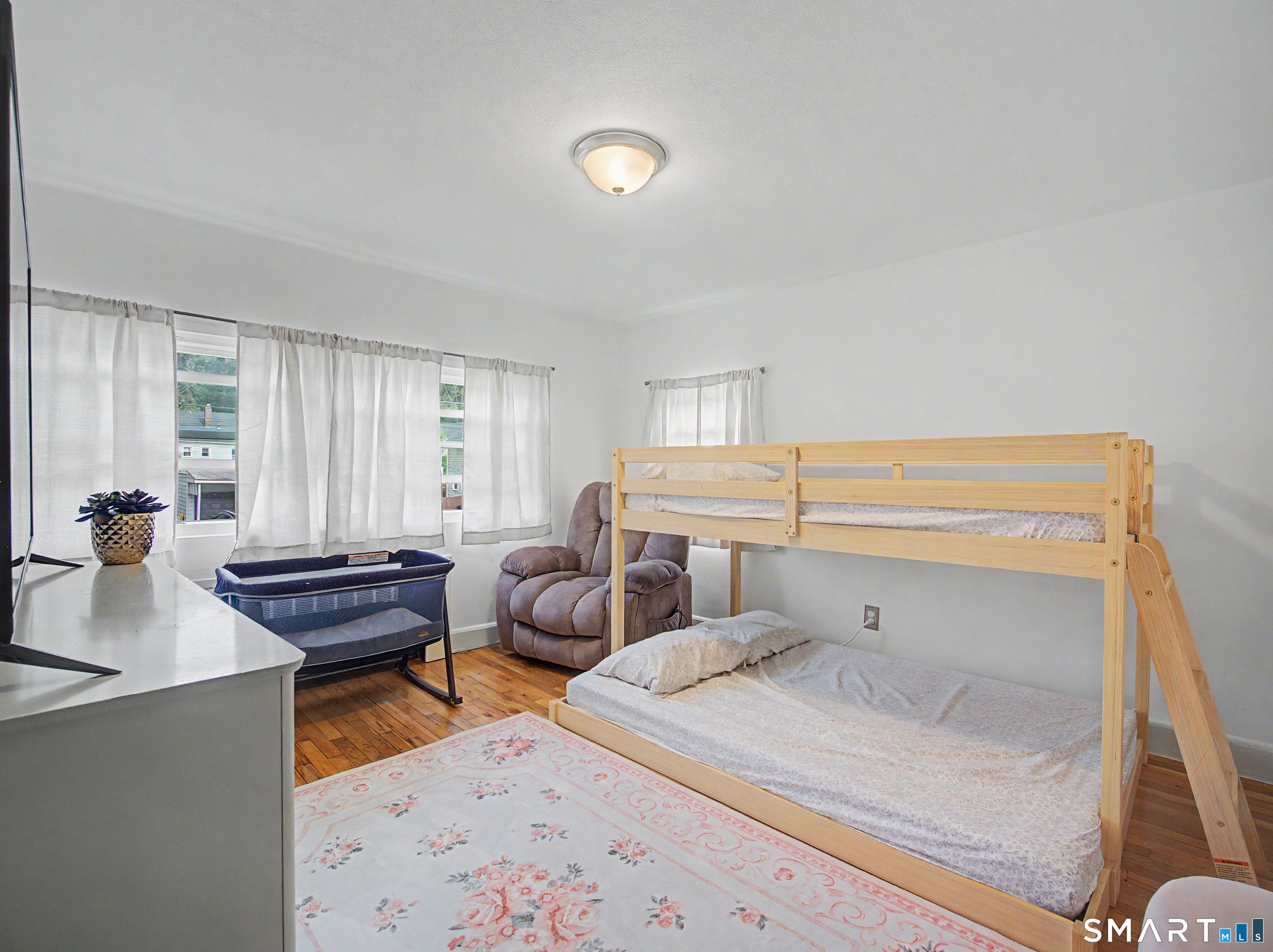 80 Lakeview Terrace New Haven CT 06511