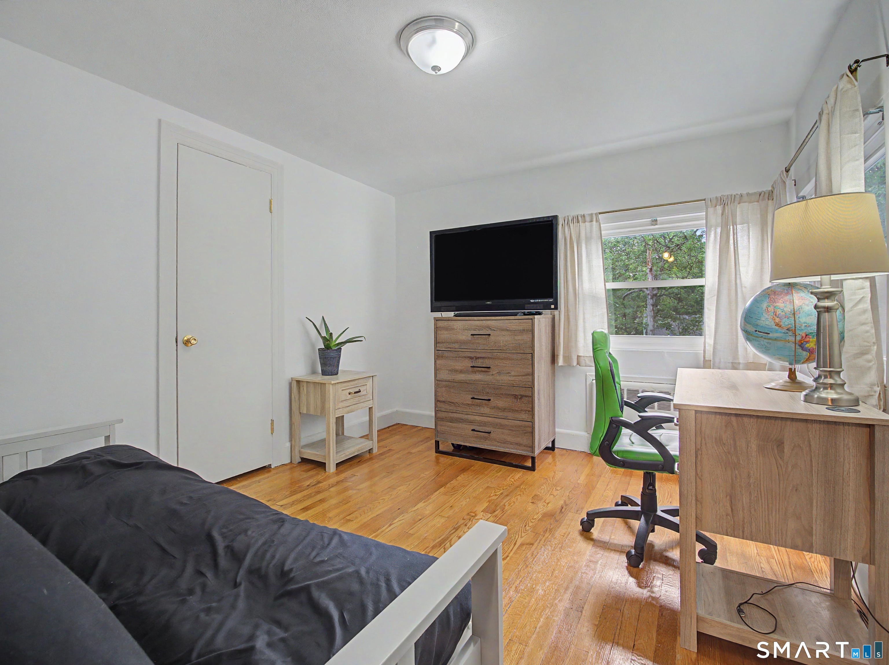 80 Lakeview Terrace New Haven CT 06511