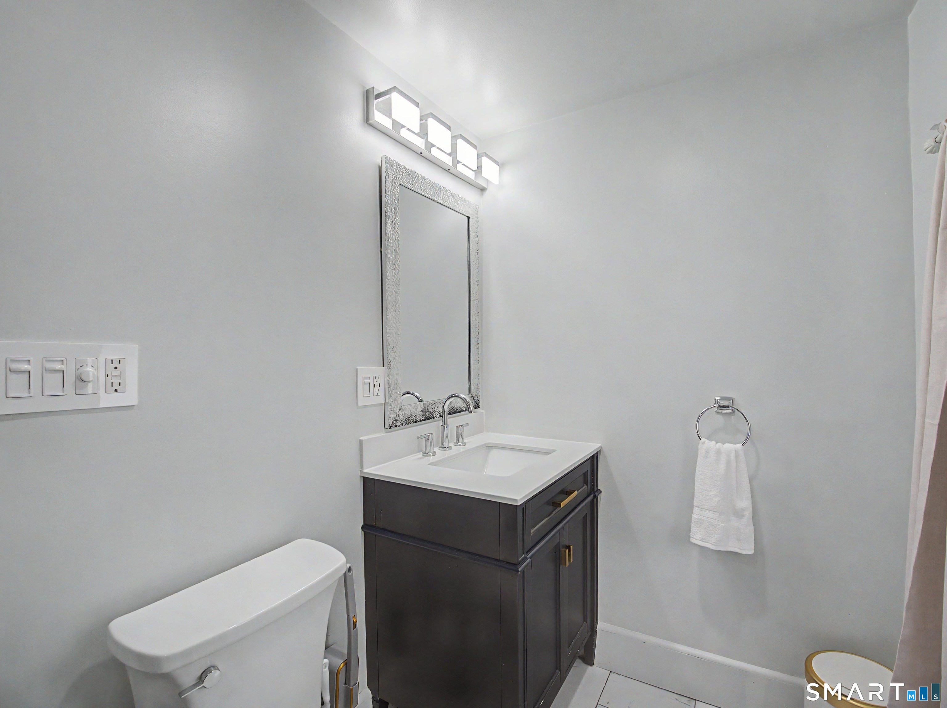 80 Lakeview Terrace New Haven CT 06511