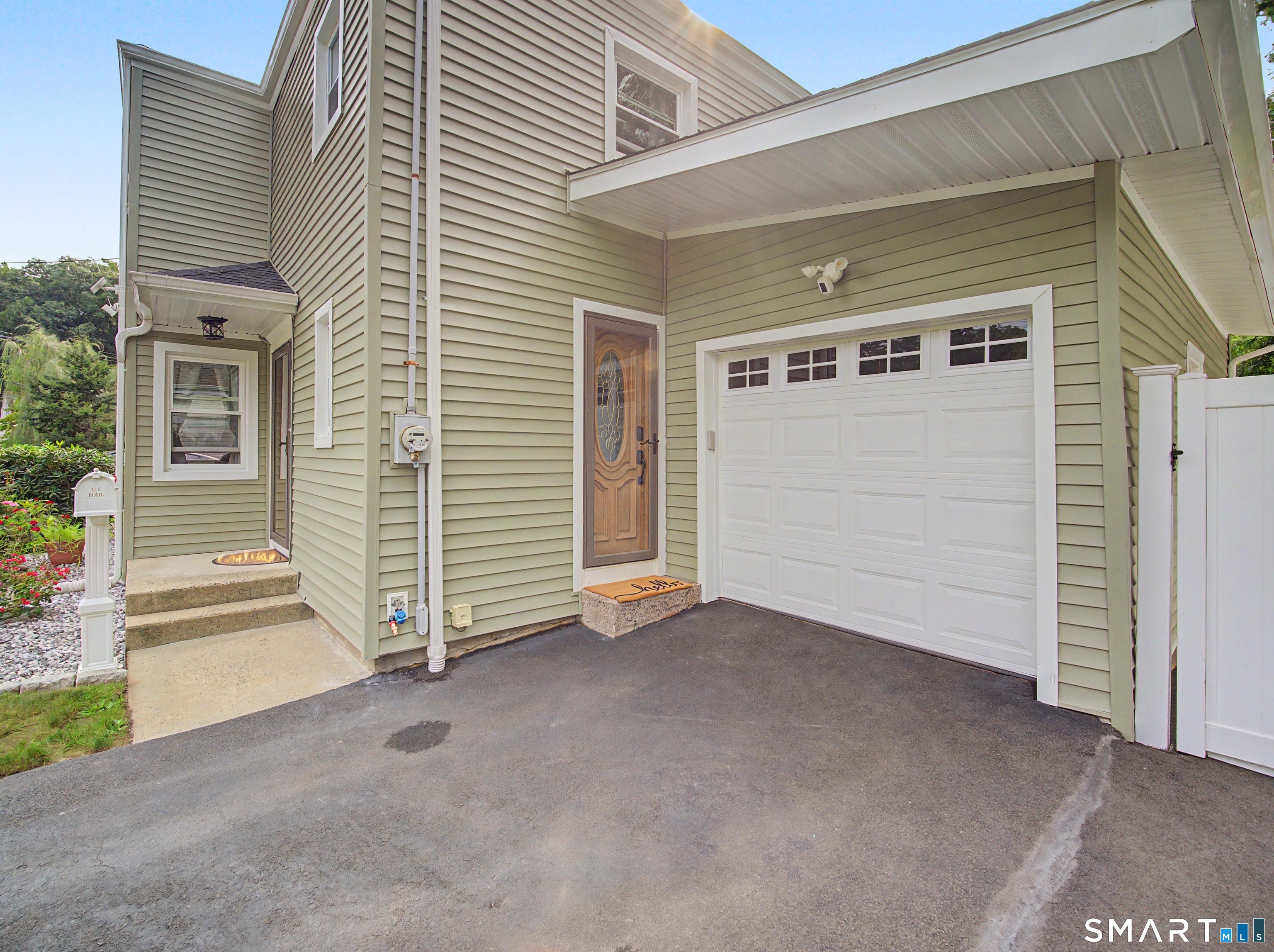 80 Lakeview Terrace New Haven CT 06511