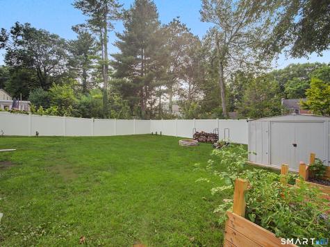 80 Lakeview Terrace New Haven CT 06511