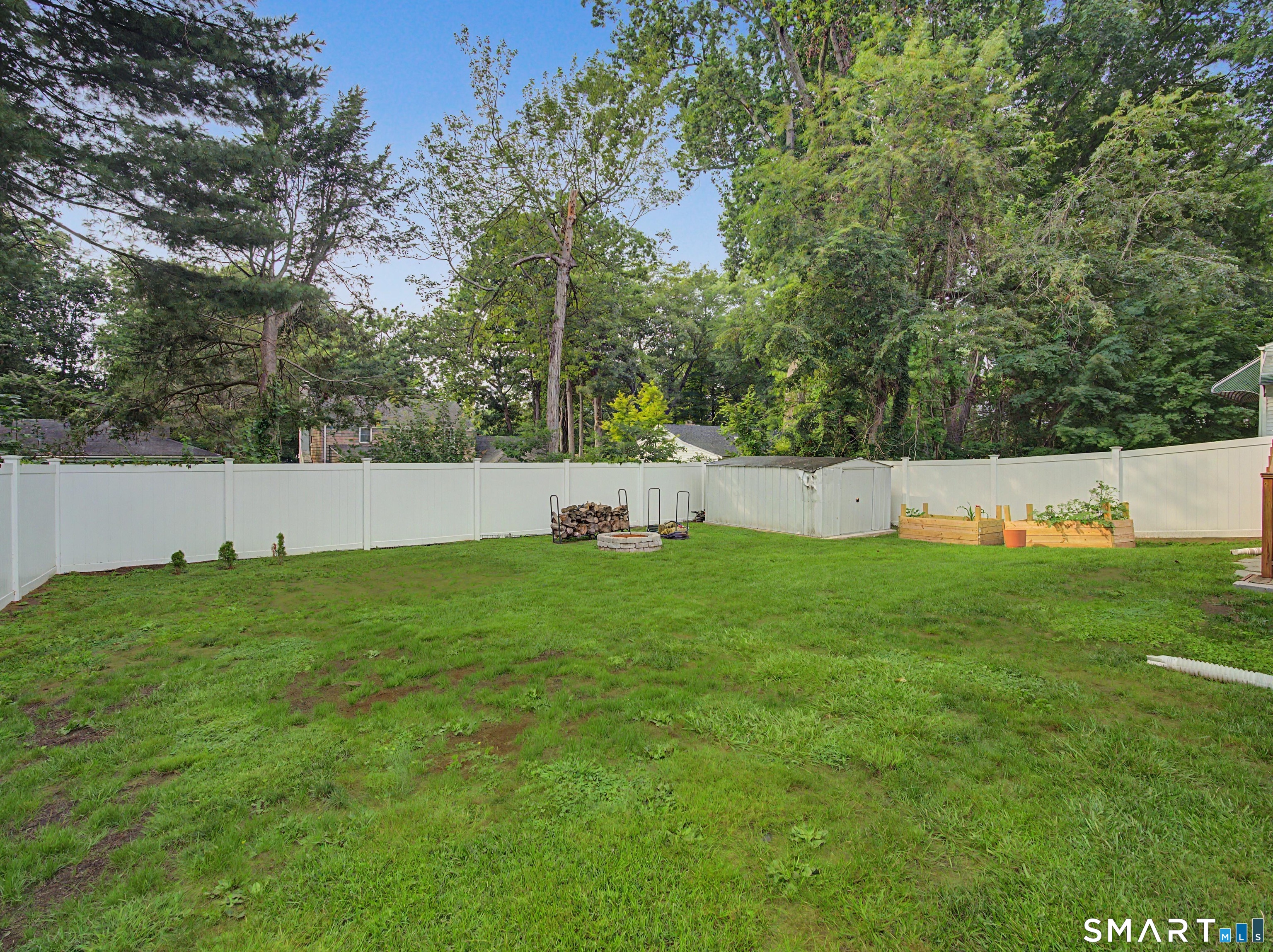 80 Lakeview Terrace New Haven CT 06511