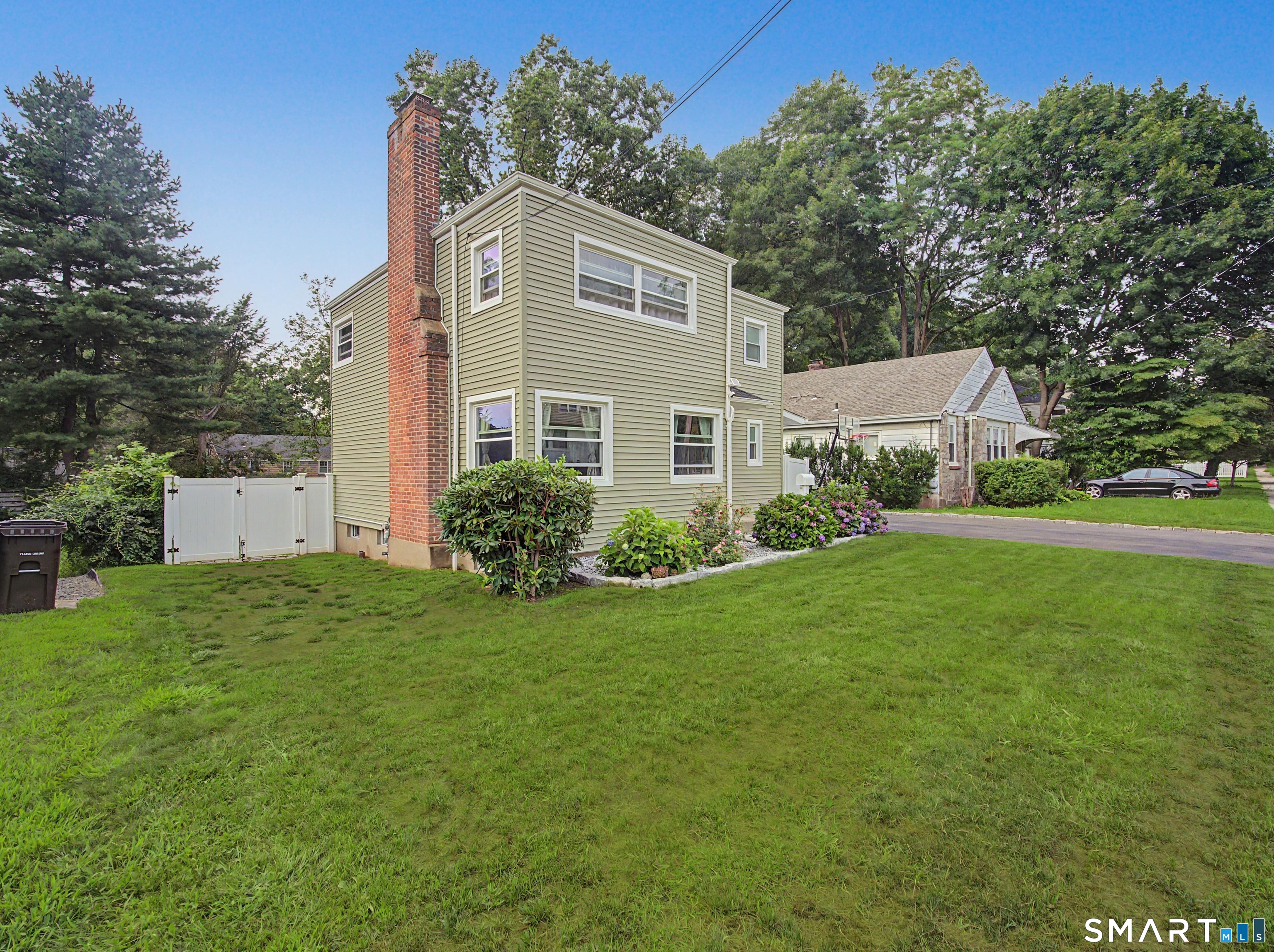 80 Lakeview Terrace New Haven CT 06511