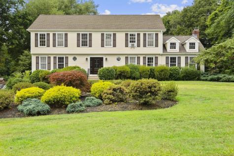 6 Crossbow Lane Monroe CT 06468