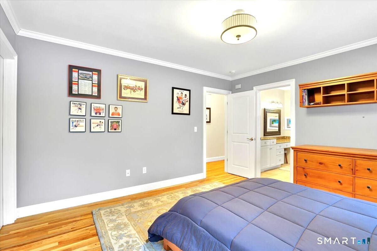 26 Berkshire Crossing Avon CT 06001