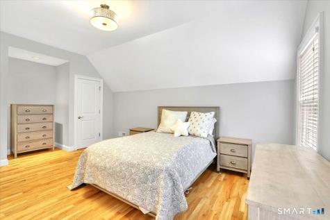 26 Berkshire Crossing Avon CT 06001