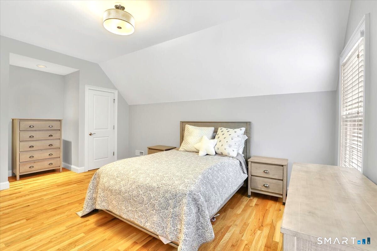 26 Berkshire Crossing Avon CT 06001