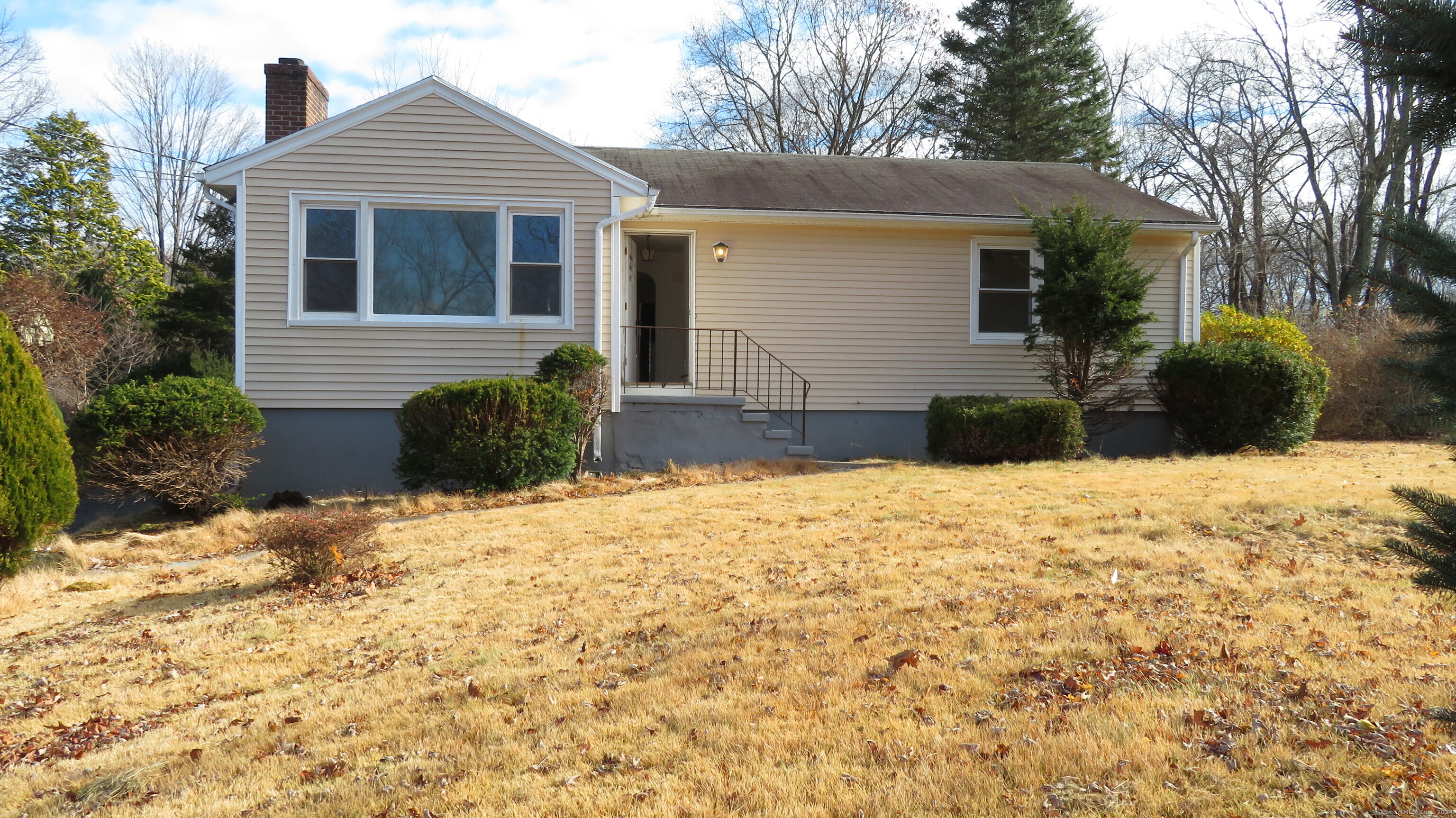 3 Northeast Drive East Haven CT 06473