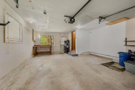 84 Camp Street Middletown CT 06457