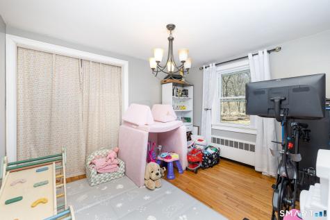 18 Debra Lane Bristol CT 06010