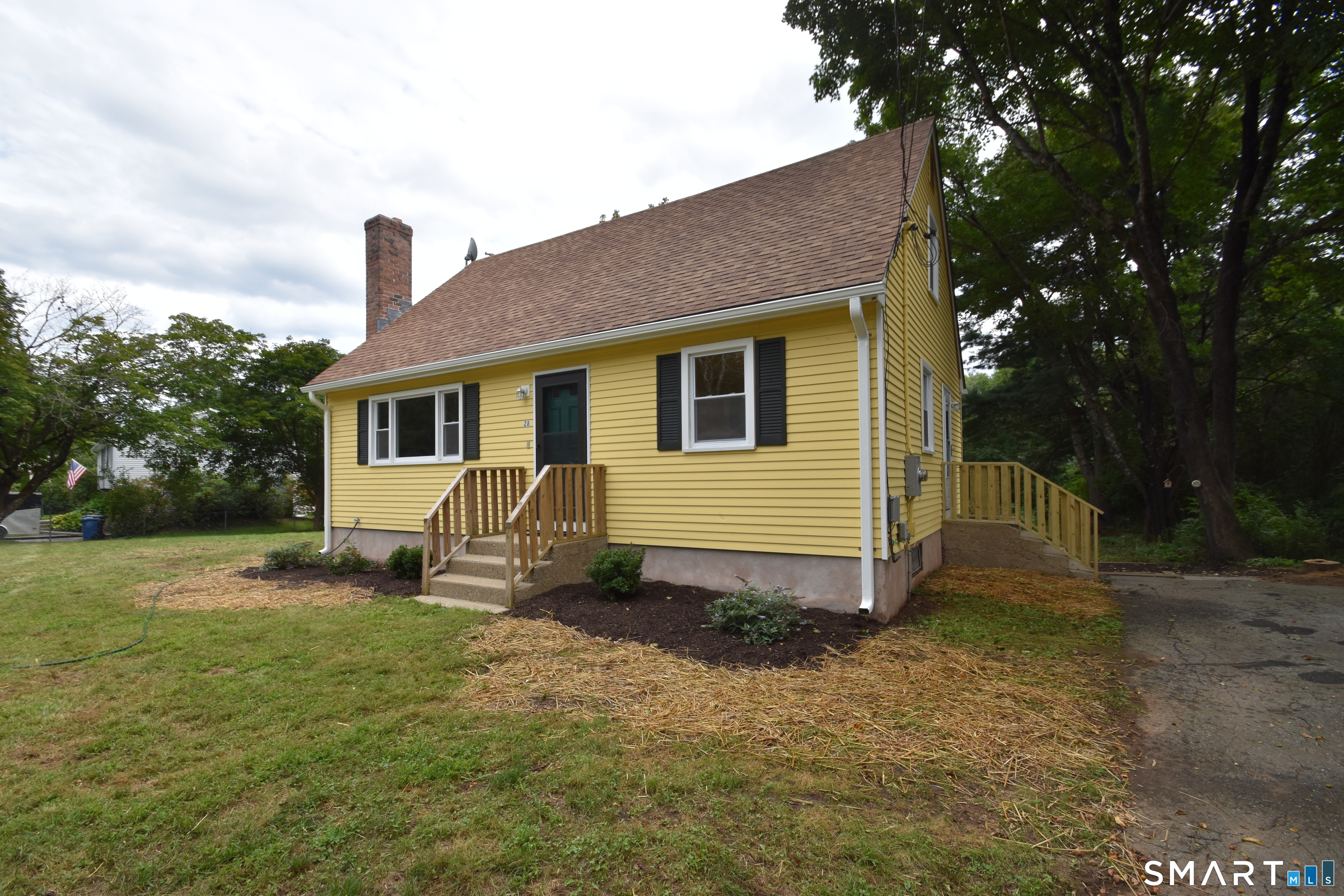 28 Hickory Road Colchester CT 06415
