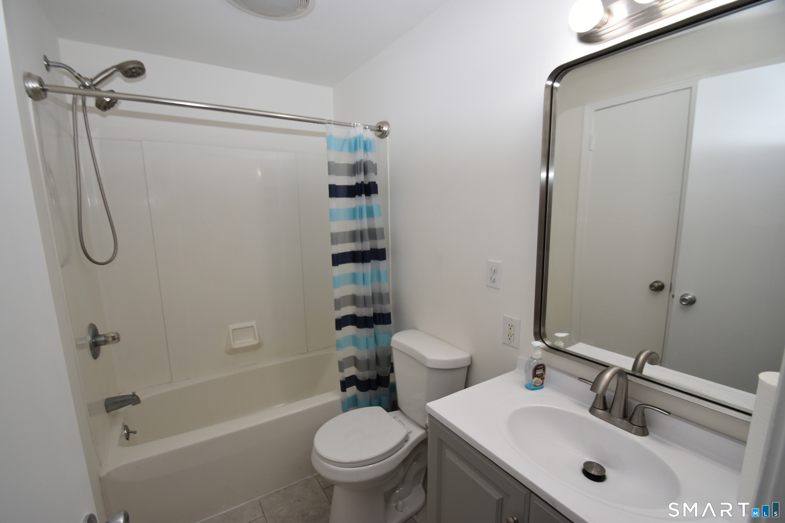 28 Hickory Road Colchester CT 06415