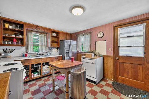 49 Walnut Street East Hartford CT 06108