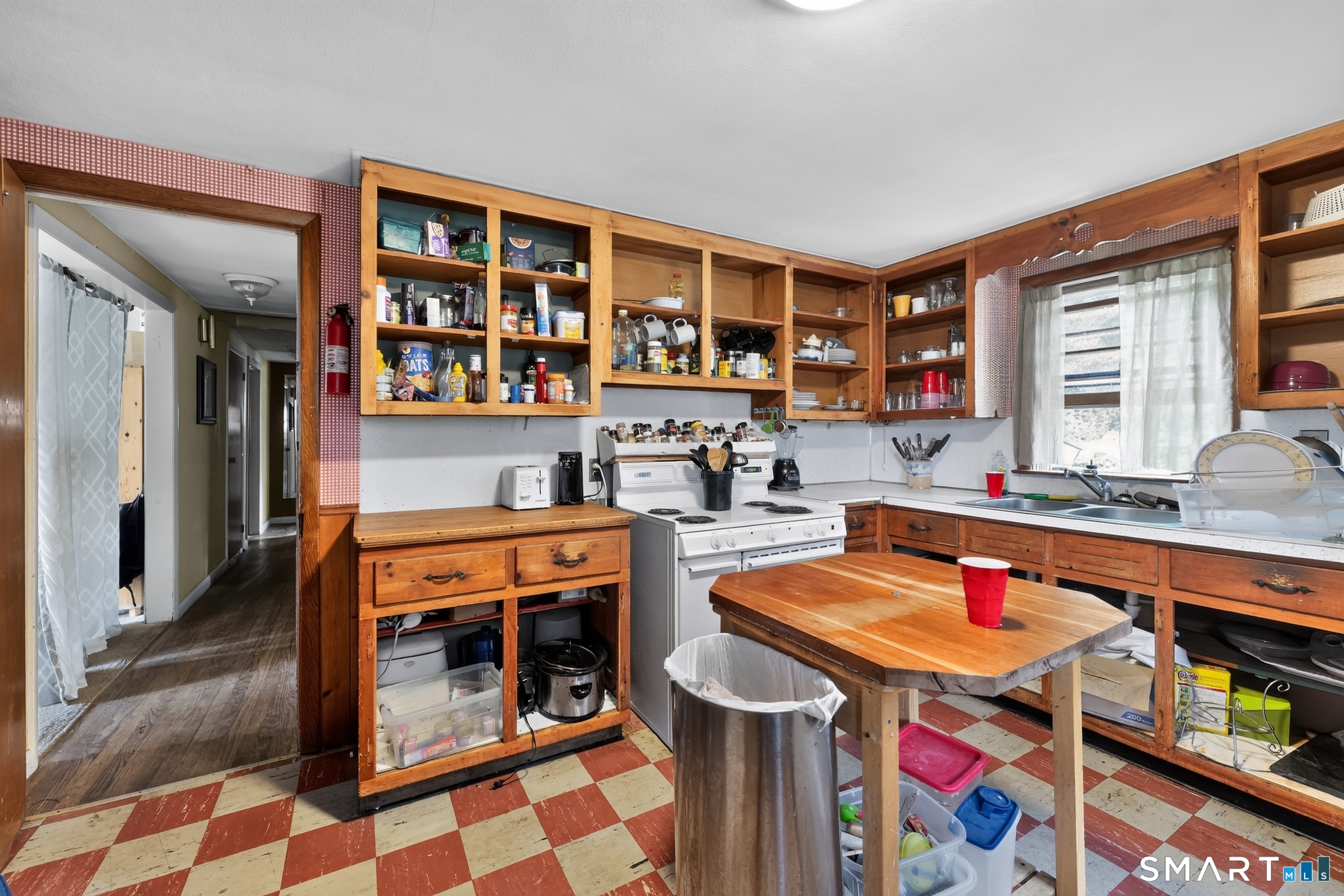49 Walnut Street East Hartford CT 06108