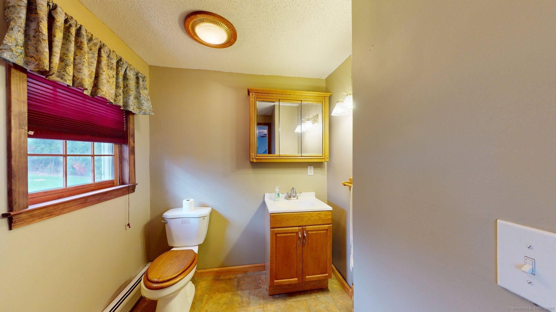 28 Eileen Lane Enfield CT 06082