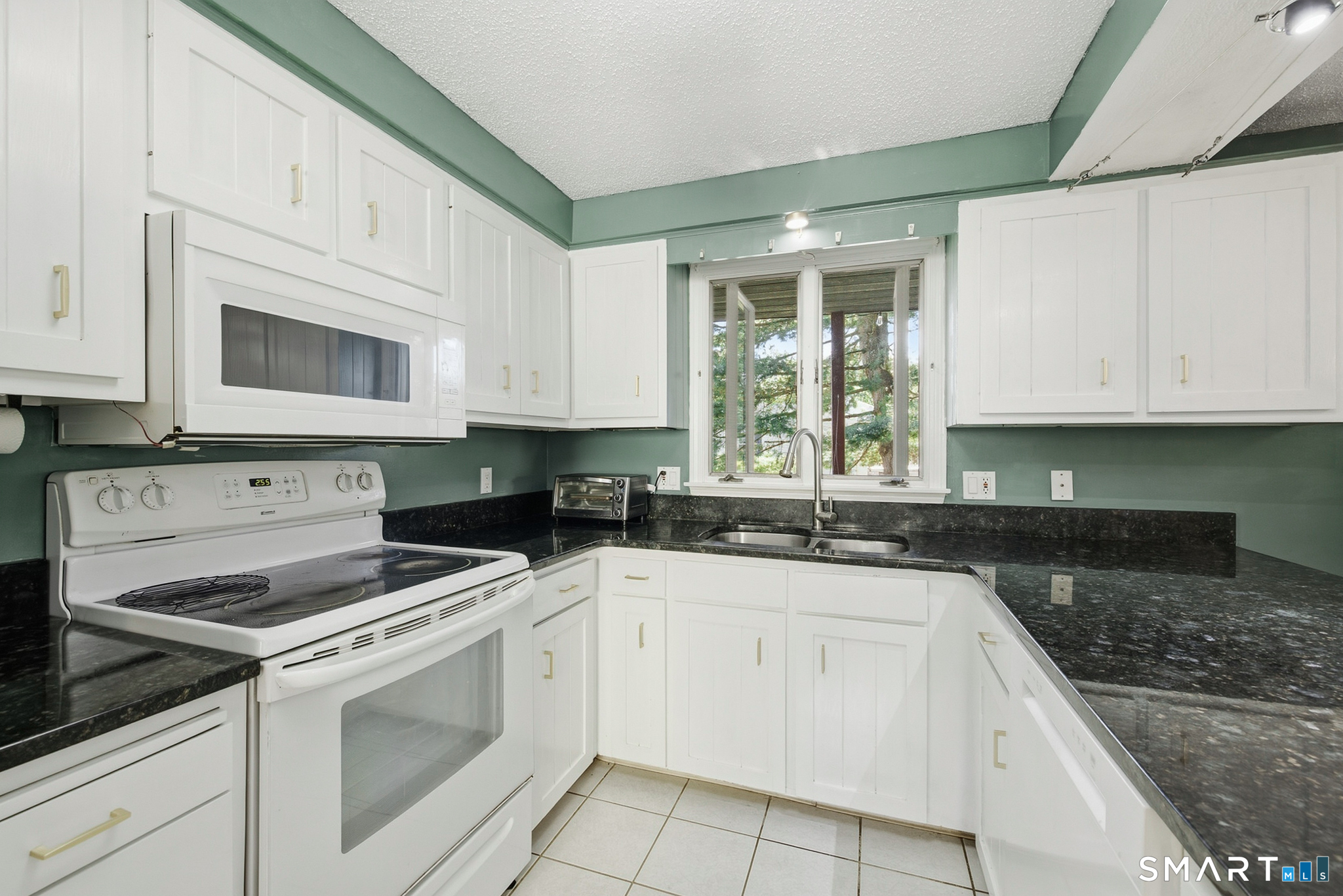125 Lamplighter Drive Manchester CT 06040