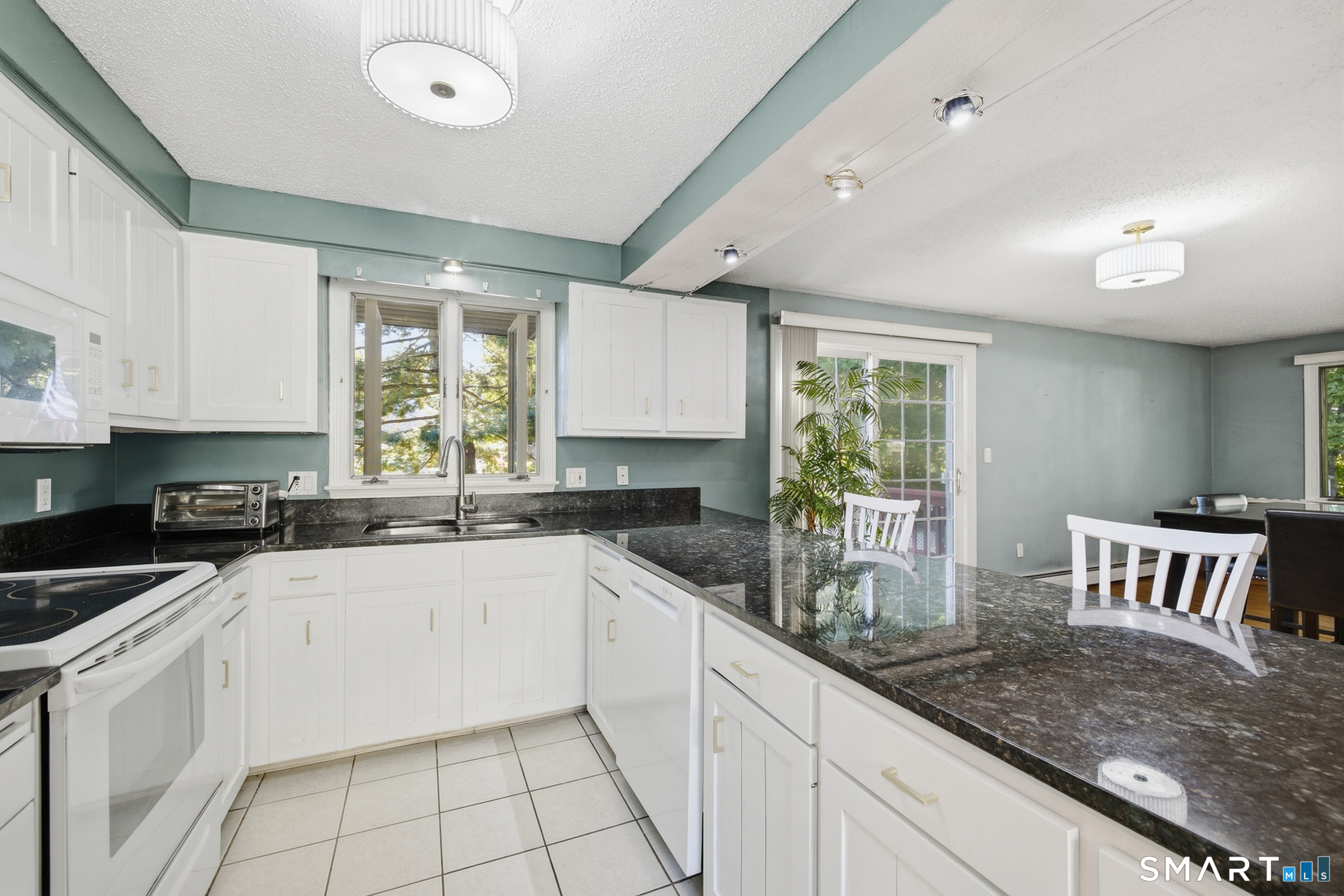 125 Lamplighter Drive Manchester CT 06040
