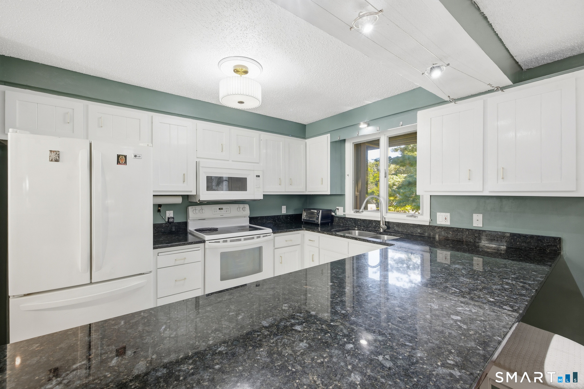 125 Lamplighter Drive Manchester CT 06040