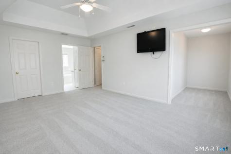 90 Fox Hollow Avon CT 06001