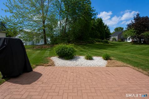 90 Fox Hollow Avon CT 06001