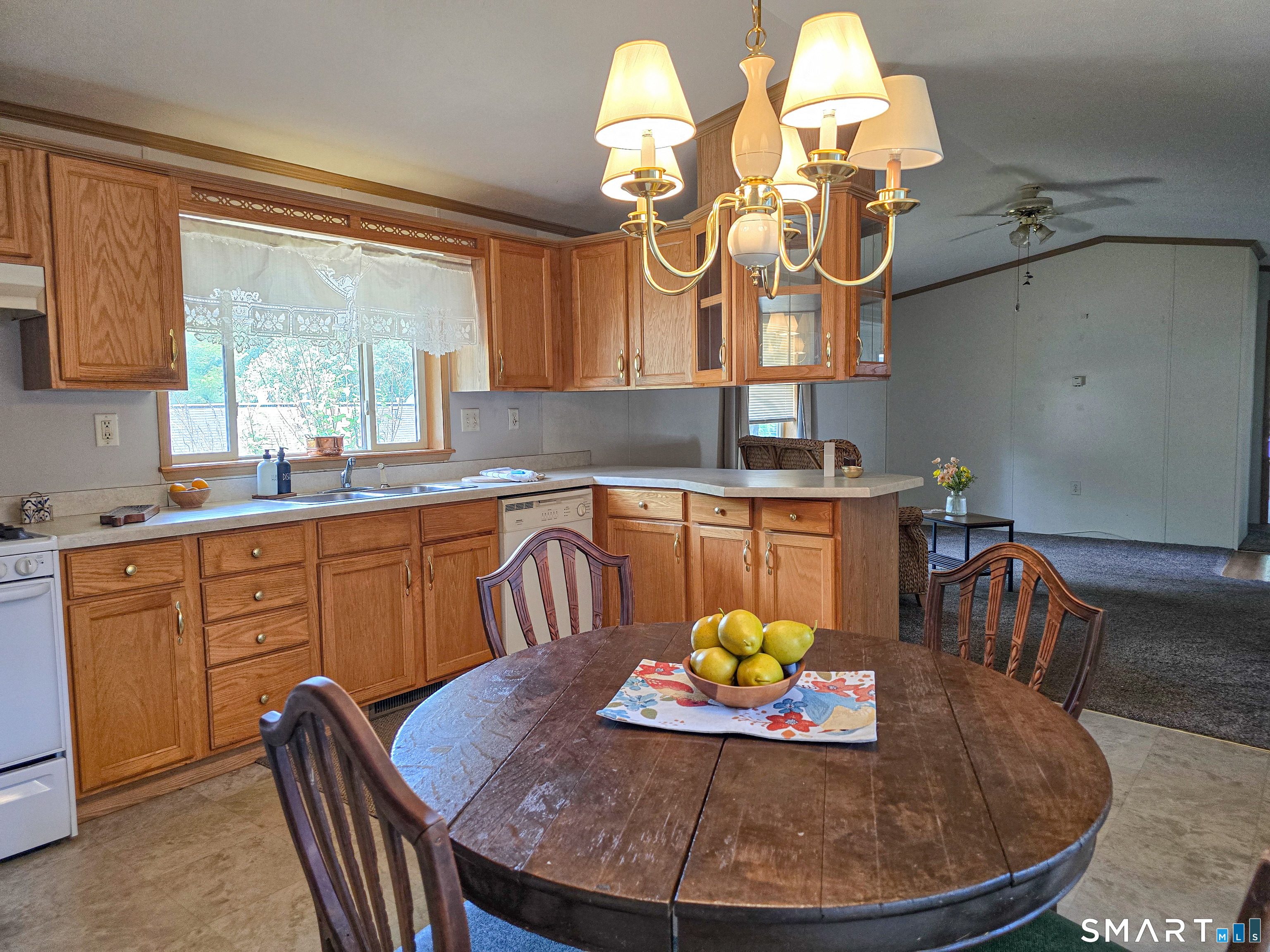136 Hunters Road Norwich CT 06360