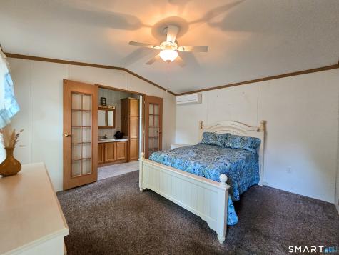 136 Hunters Road Norwich CT 06360