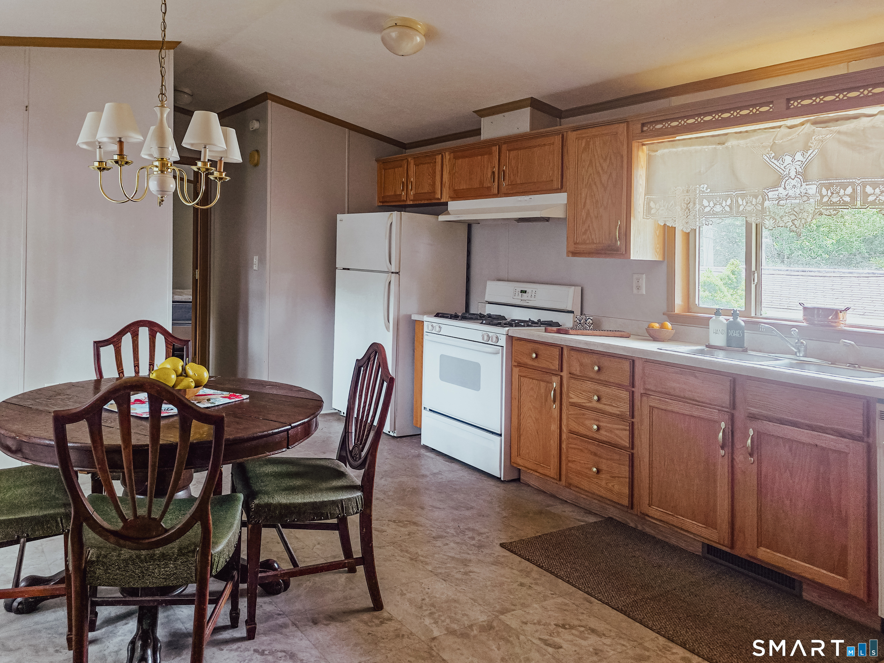 136 Hunters Road Norwich CT 06360