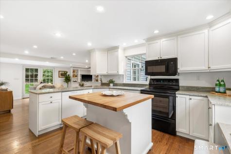 27 White Oak Shade Lane New Canaan CT 06840
