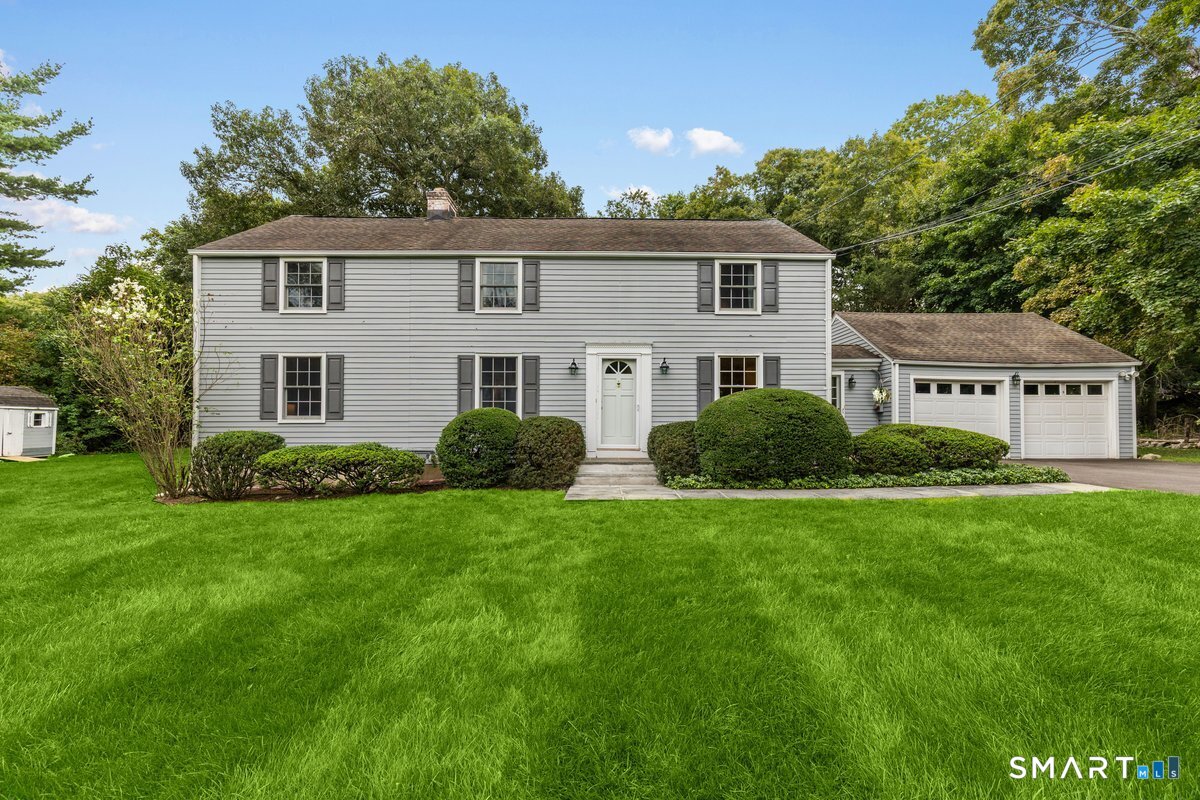 27 White Oak Shade Lane New Canaan CT 06840