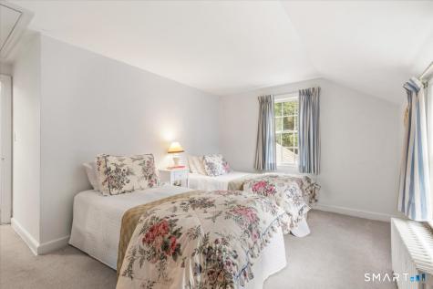 27 White Oak Shade Lane New Canaan CT 06840