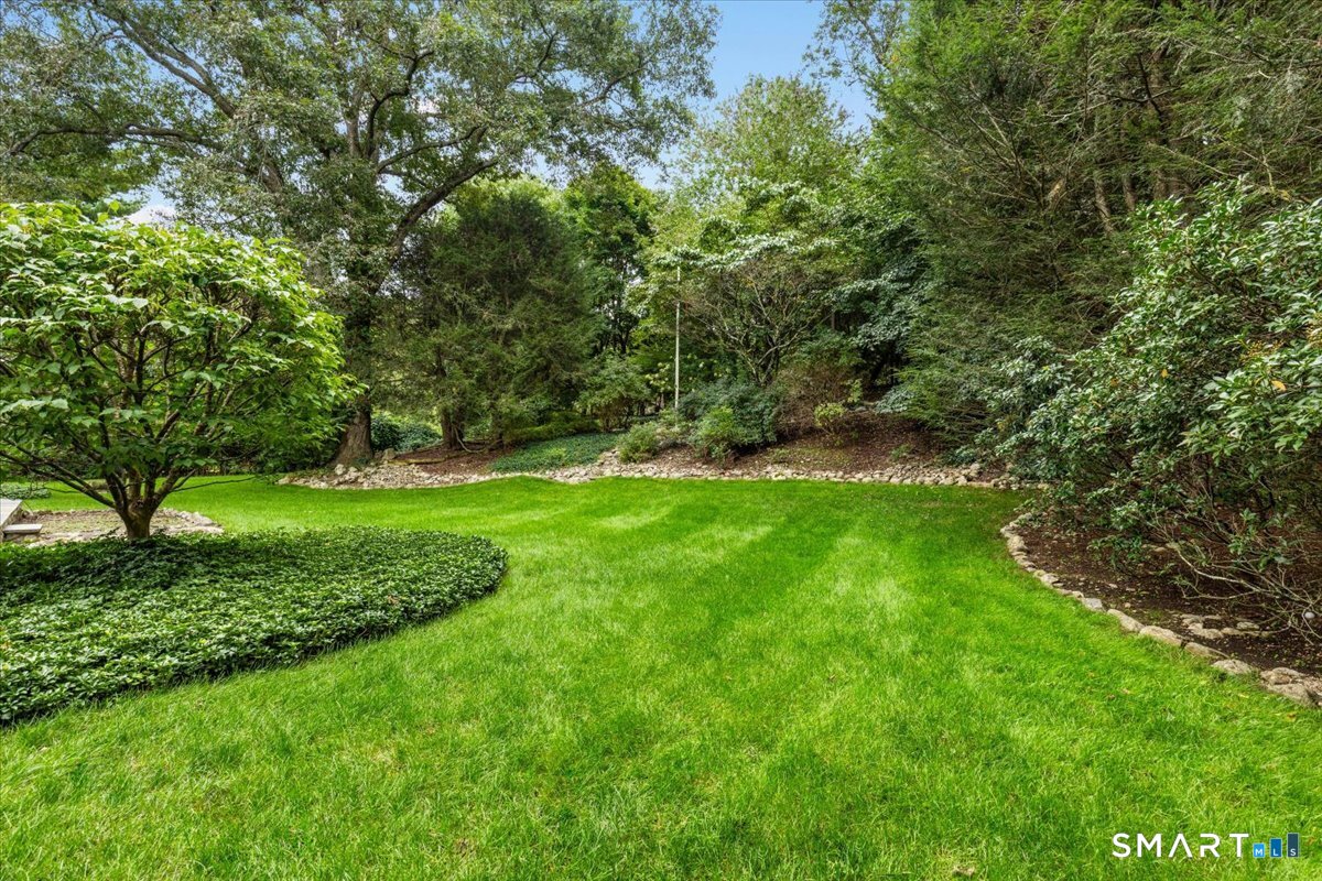 27 White Oak Shade Lane New Canaan CT 06840