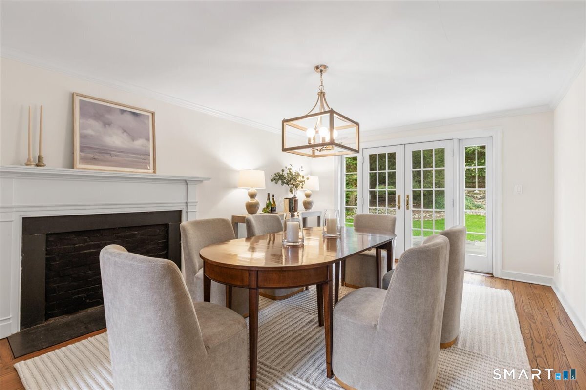 27 White Oak Shade Lane New Canaan CT 06840