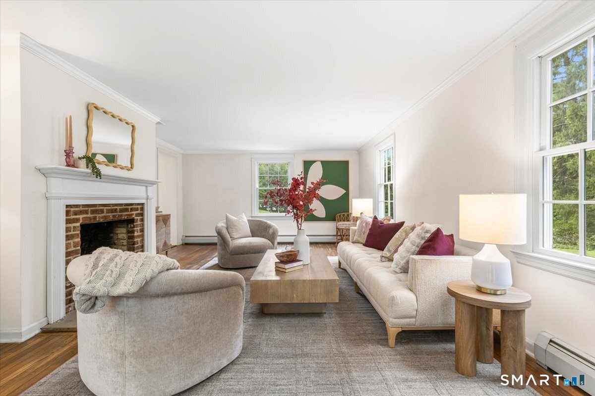27 White Oak Shade Lane New Canaan CT 06840