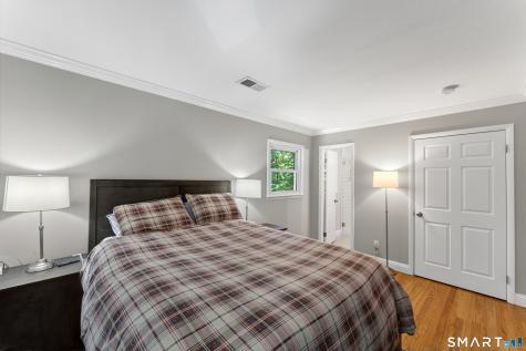 14 Deerfield Drive Newtown CT 06482