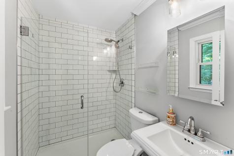 14 Deerfield Drive Newtown CT 06482