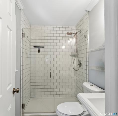 14 Deerfield Drive Newtown CT 06482