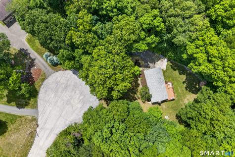 14 Deerfield Drive Newtown CT 06482