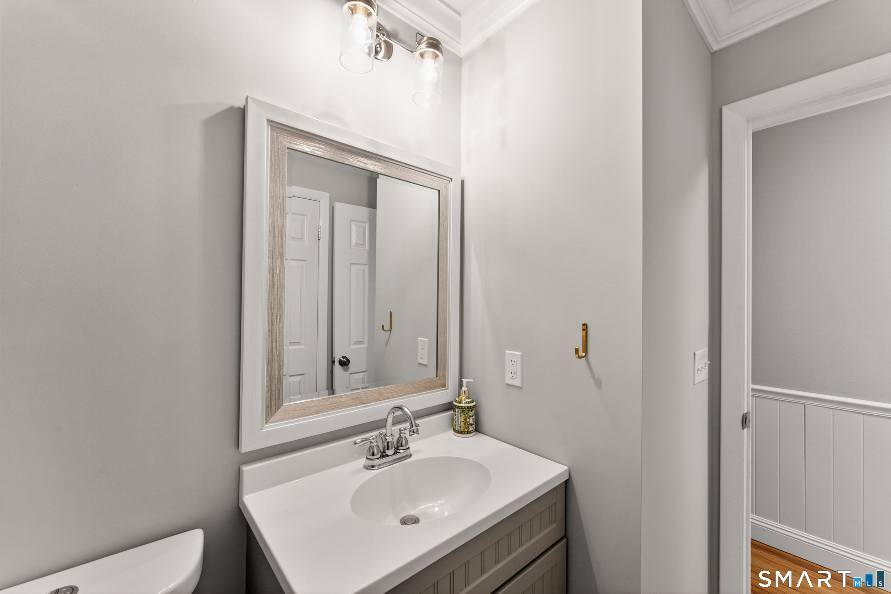 14 Deerfield Drive Newtown CT 06482