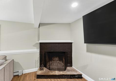 14 Deerfield Drive Newtown CT 06482