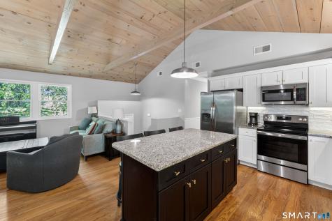 14 Deerfield Drive Newtown CT 06482